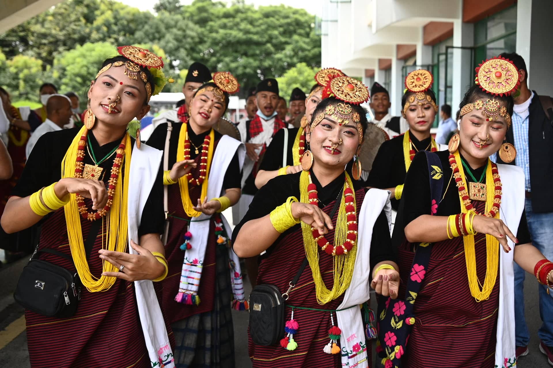 विश्व आदिवासी दिवस: काठमाडाैंमा झाँकीसहितकाे र्‍याली (तस्वीरहरू)